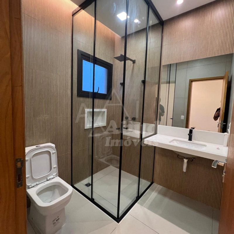 005b272d-dc91-4041-bb44-6708209ae8cb