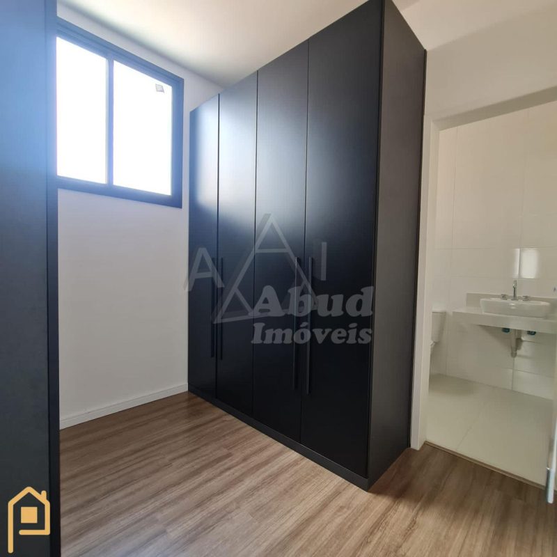 4c1e965b-3557-41b3-8561-7d7b8833632a