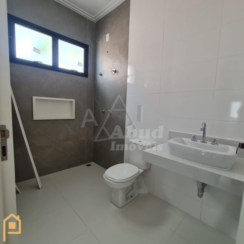 8abf9eb5-16f1-400f-a116-a59c005a625d