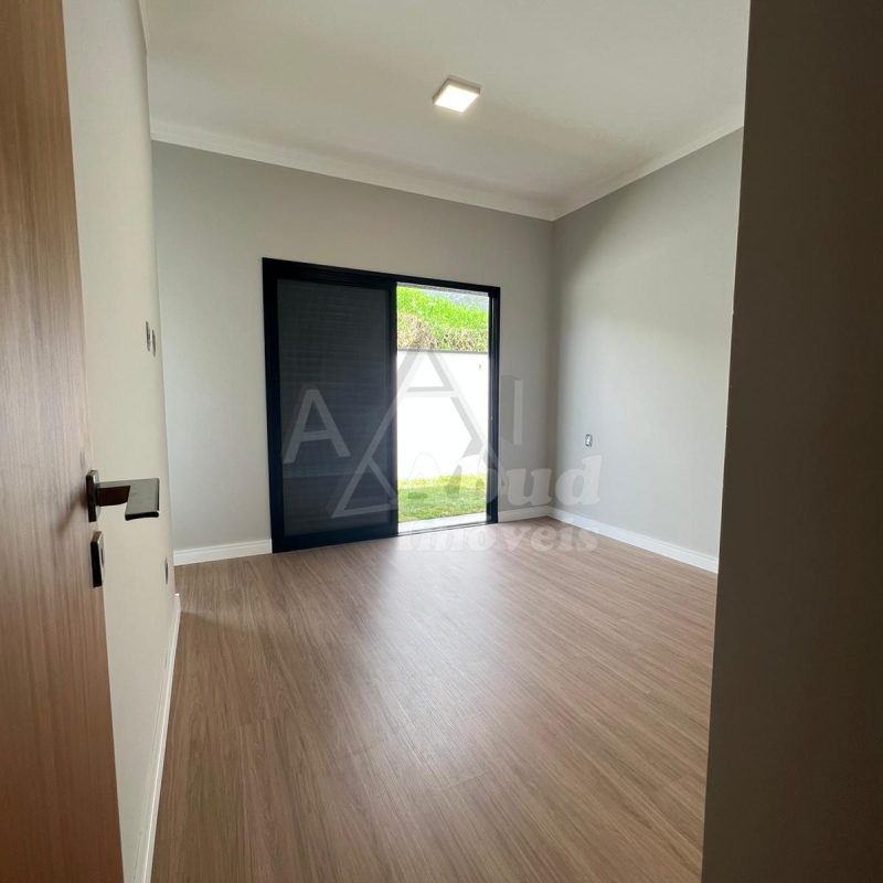 9f5a6d35-ac11-45df-b33d-d23b4f614c93