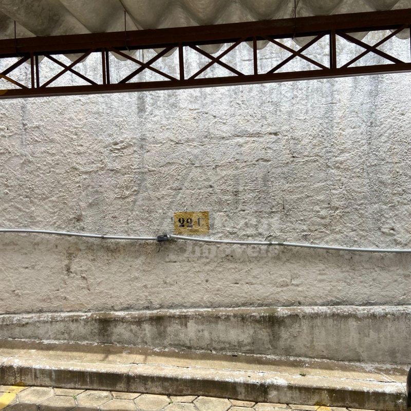 b06b9500-d6c4-4934-8a4f-2a229e334402