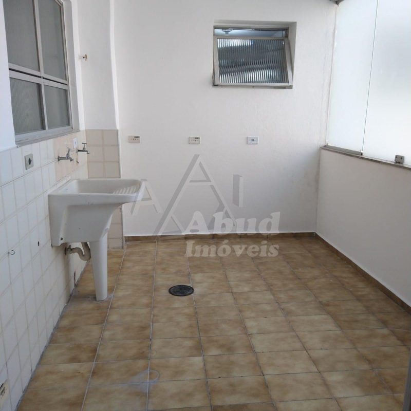 b2440249-ae5e-46cb-8f29-0587313fc406