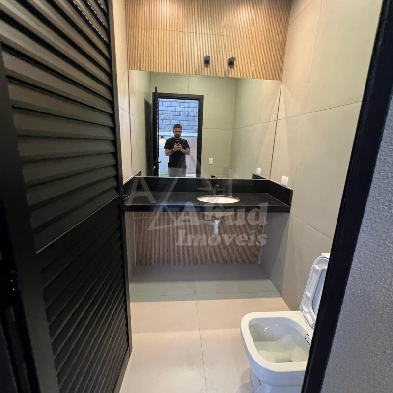 c01e2b23-ecd5-41fd-b4d4-8e39afa17182