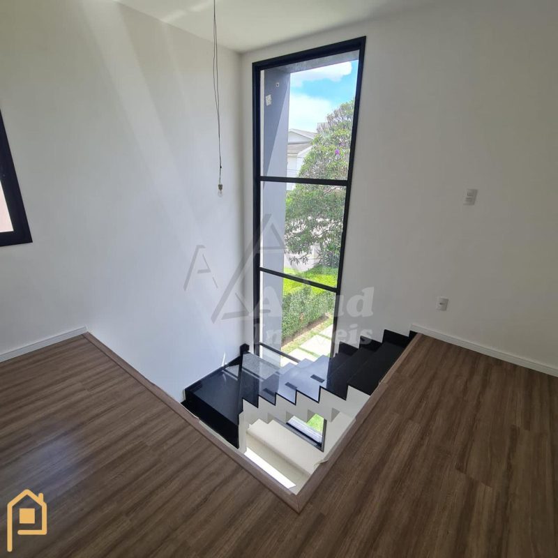 cb476121-ecfb-4de4-9a60-5cd1f3077b56