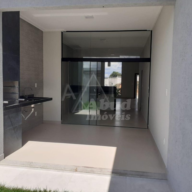 d8df6c07-0695-43c9-9b34-ff80a23d5e87