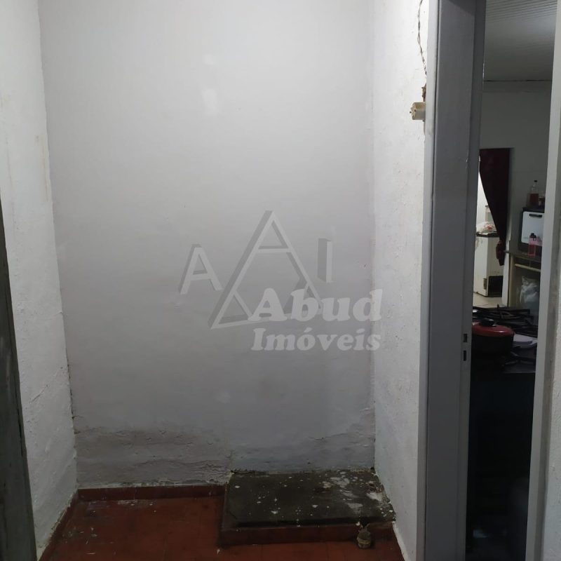 e2853aff-8167-4844-8604-8b734312425f