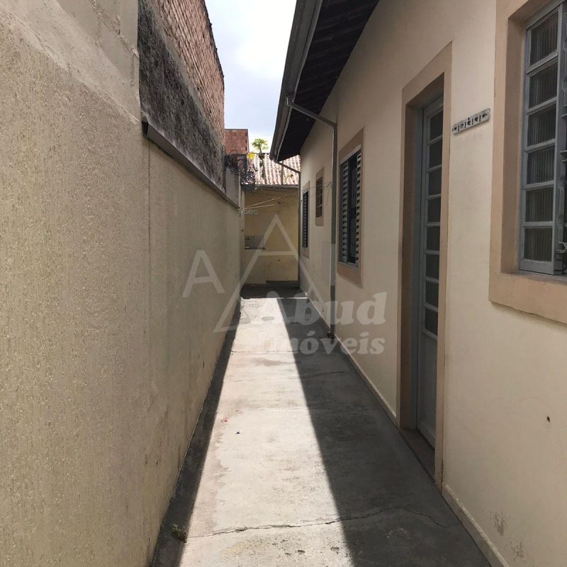 f6154379-d16c-42e2-ba92-d3eb4e6a2031