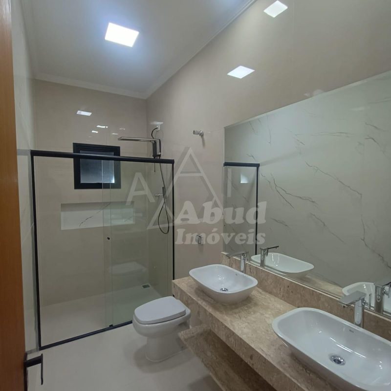 f6b10187-6a30-4a47-8a21-eb14fcf82bc5